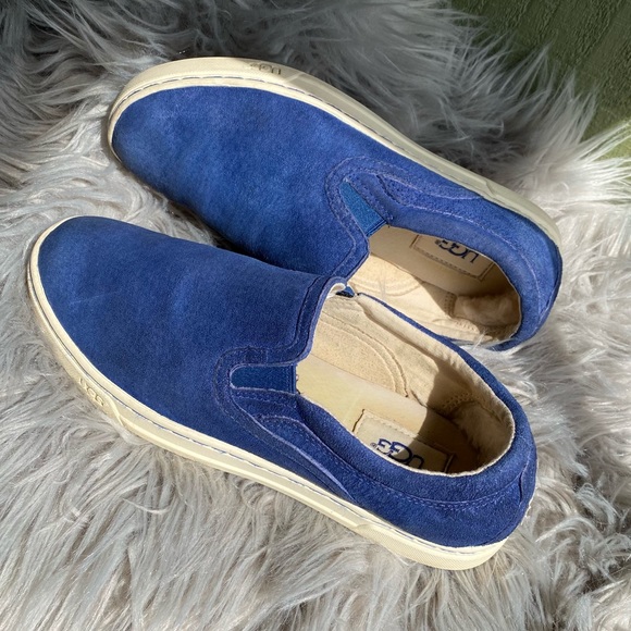 Ugg royal blue suede slip on flats - Picture 4 of 11
